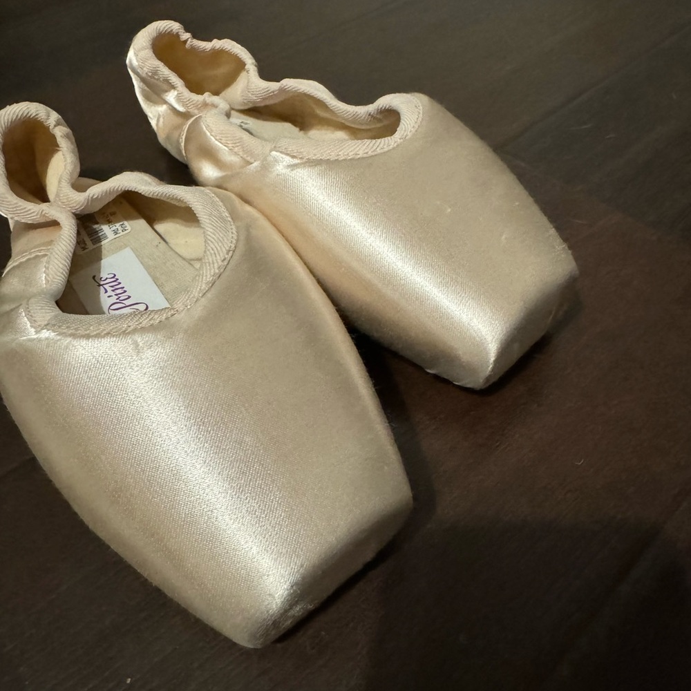 New Russian Pointe Shoes size 37